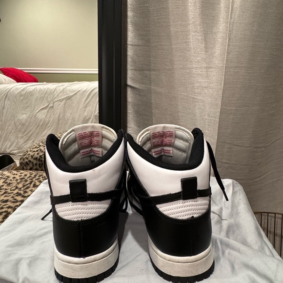 Nike dunks size 7.5 - Picture 2 of 9